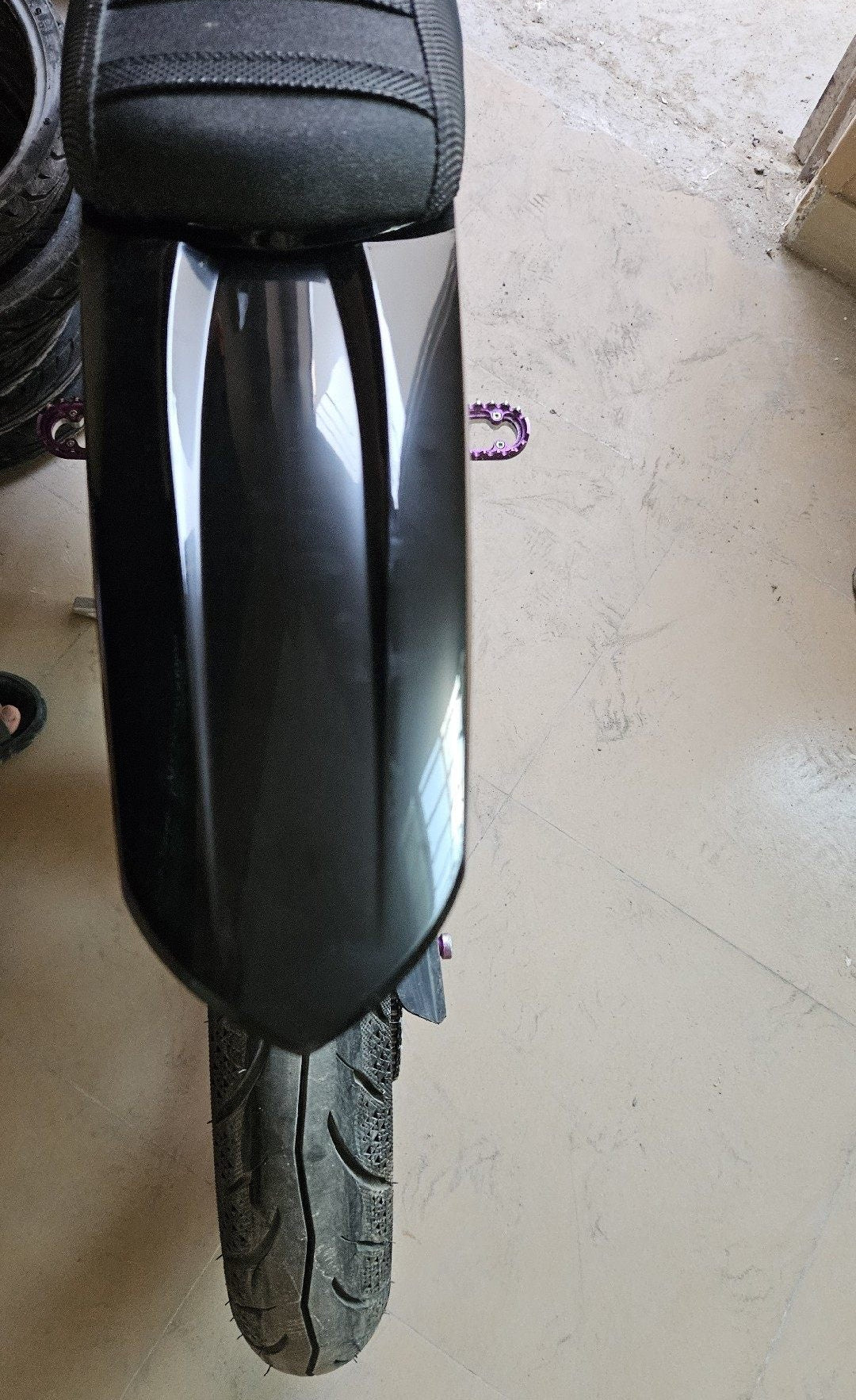 Vorbestellung Surron Ultra Bee Scheinwerferabdeckung/Kettenschutz aus echter Kohlefaser