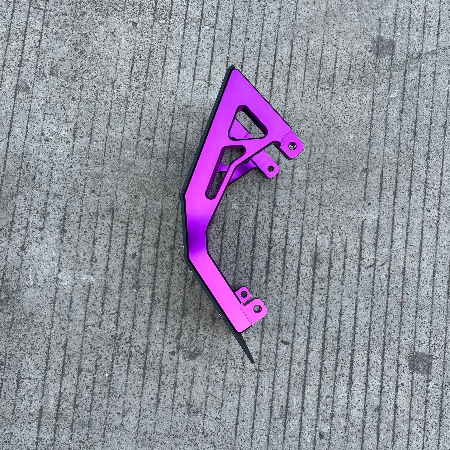 Vorbestellung Surron Ultra Bee Scheinwerferabdeckung/Kettenschutz aus echter Kohlefaser