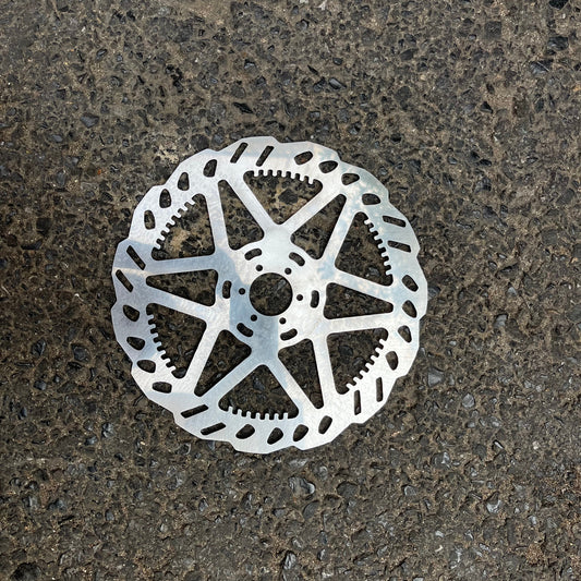 Vorbestellung Surron Ultra Bee Scheinwerferabdeckung/Kettenschutz aus echter Kohlefaser