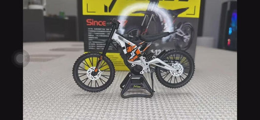 2025 Surron DIY Mini-Modell